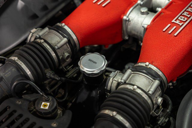 Used 2010 Ferrari 458 Italia Coupe RWD image 33