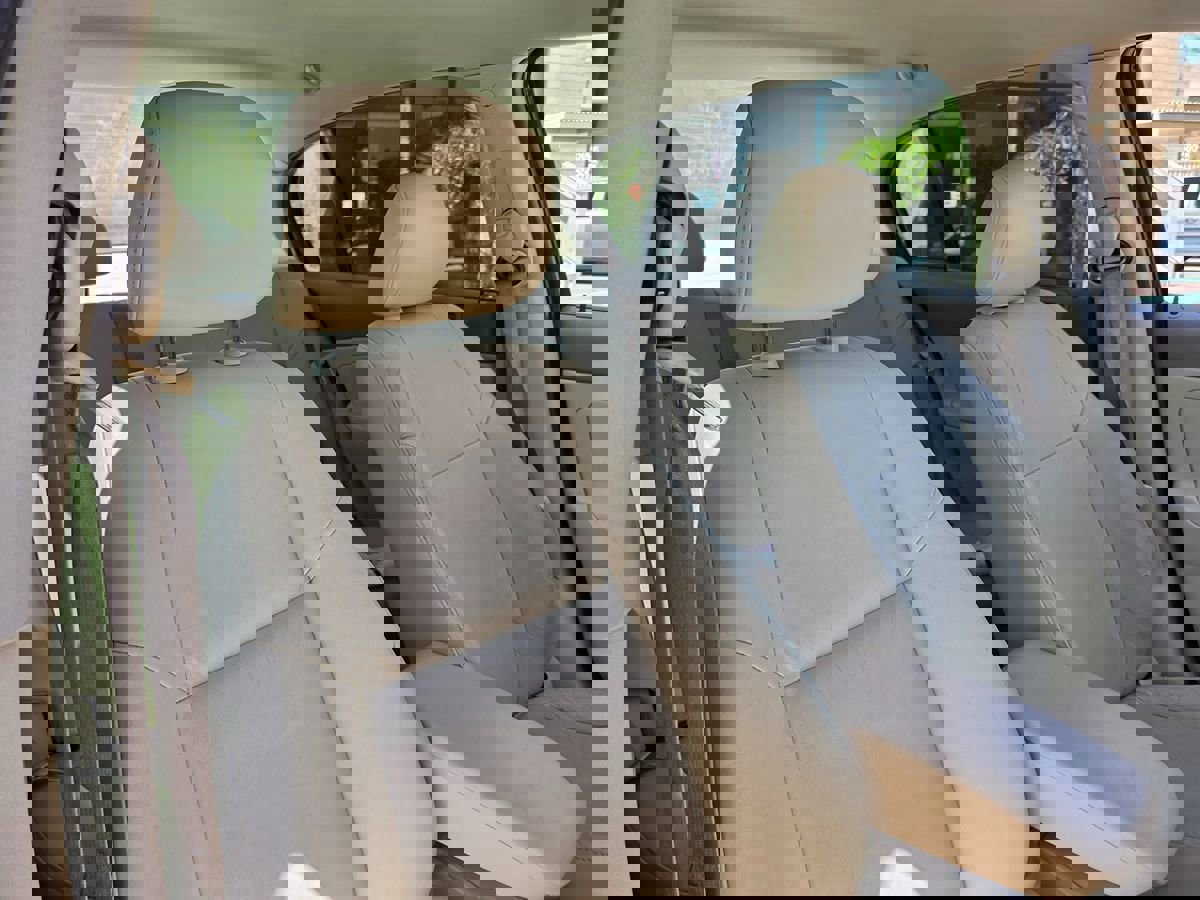 Used 2005 Chevrolet Cobalt LT image 16