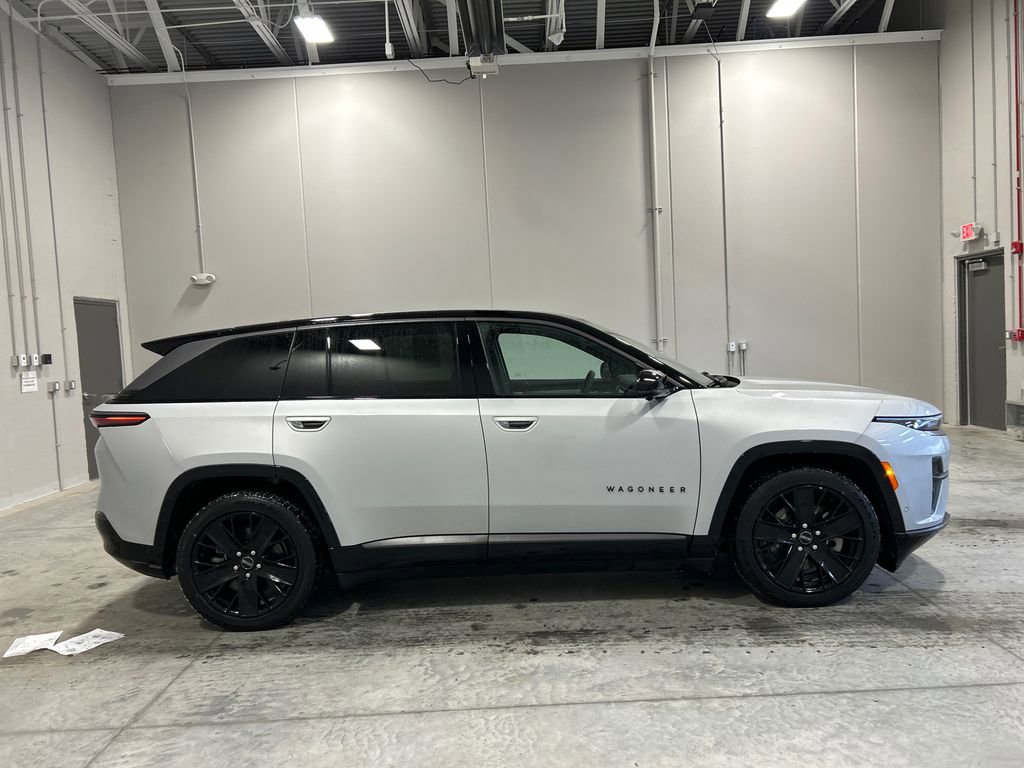 Used 2024 Jeep Wagoneer Launch Edition image 5