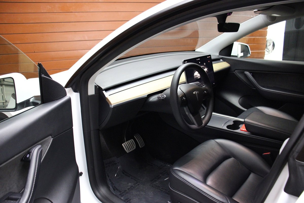 Used 2022 Tesla Model Y Performance AWD/4WD image 10