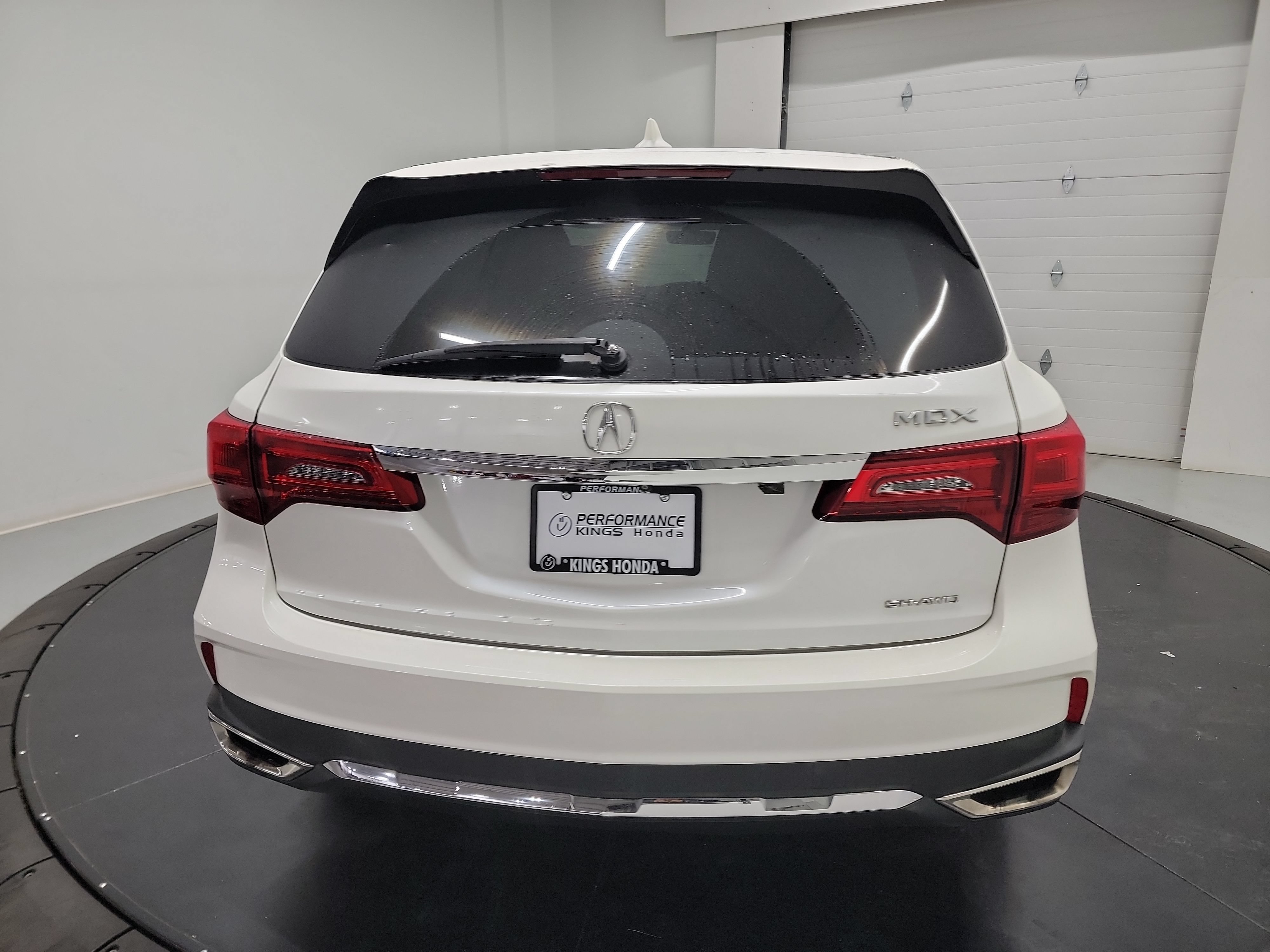 Used 2018 Acura MDX w/ Tech & Entertainment Pkg AWD/4WD image 8