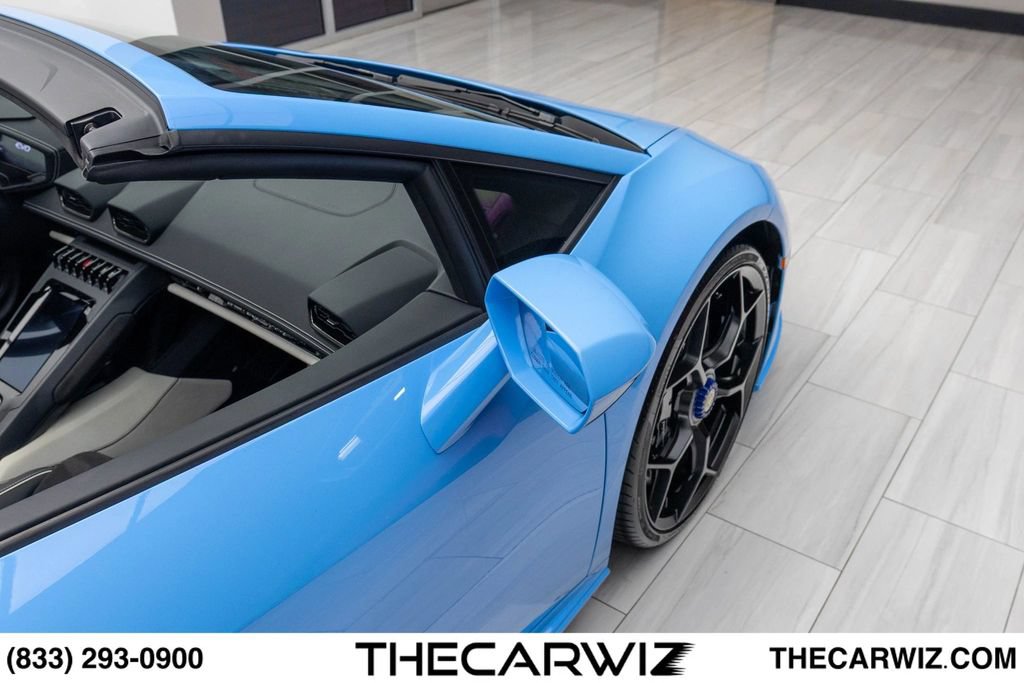 Used 2024 Lamborghini Huracan EVO AWD/4WD image 32