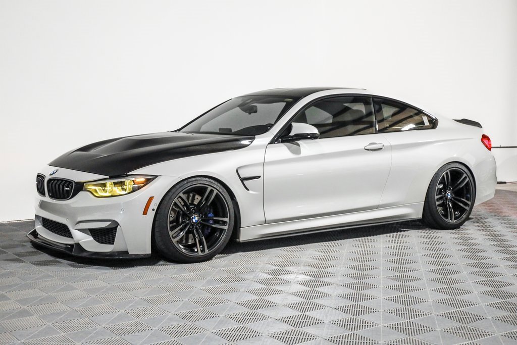 Used 2019 BMW M4 Coupe w/ Competition Package image 16