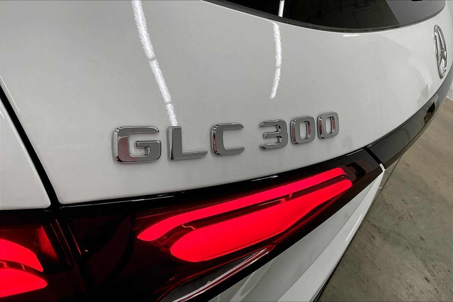 New 2025 Mercedes-Benz GLC 300 image 15