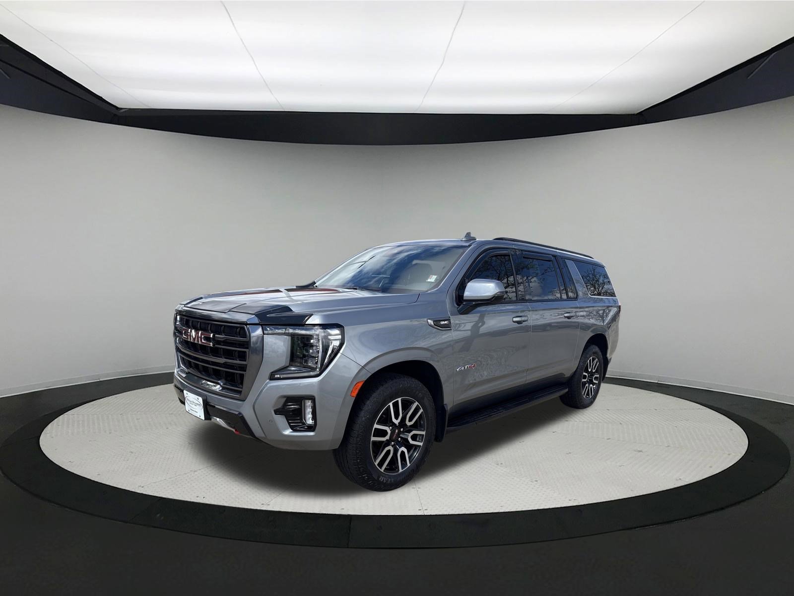 Used 2023 GMC Yukon XL AT4 AWD/4WD image 1