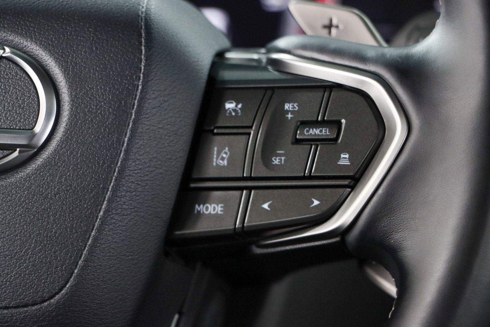 Used 2024 Lexus LX 600 4WD w/ Interior Upgrade Package image 15