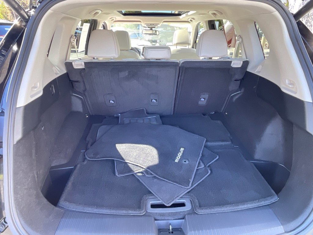 Certified 2023 Nissan Rogue SL w/ SL Premium Package AWD/4WD image 24