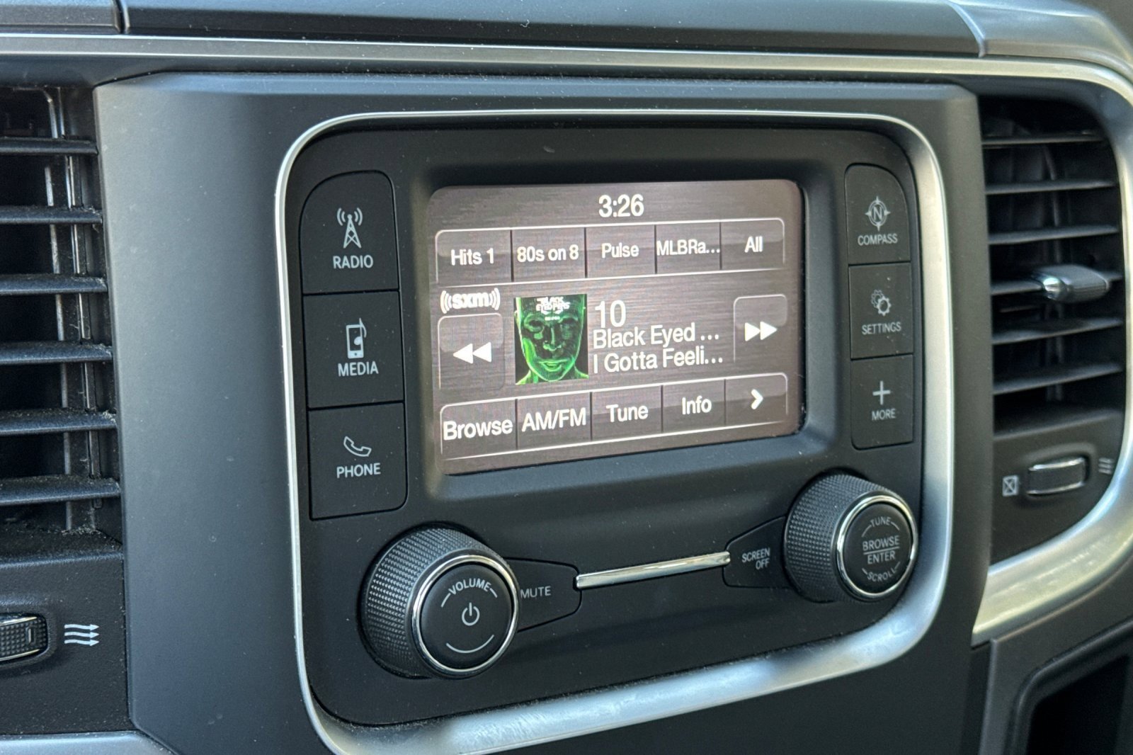 Used 2024 RAM 1500 Classic SLT image 20