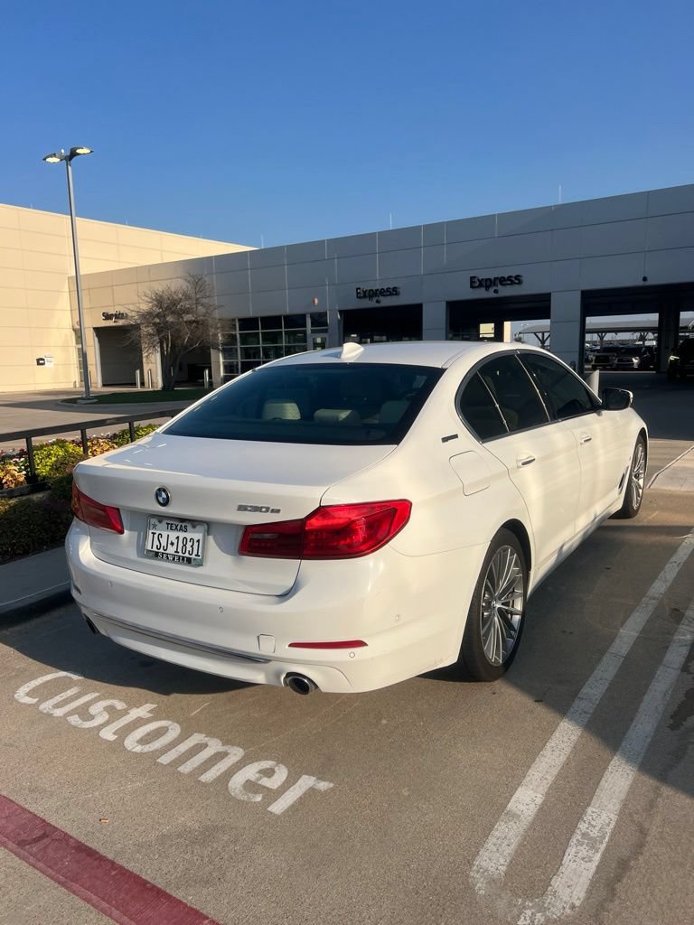 Used 2018 BMW 530e RWD image 4