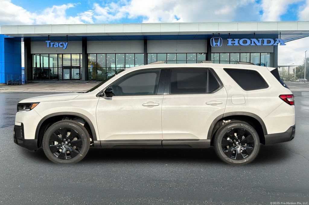 New 2026 Honda Pilot Black Edition image 12