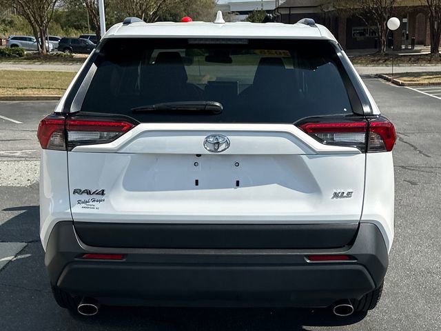 Used 2025 Toyota RAV4 XLE image 4