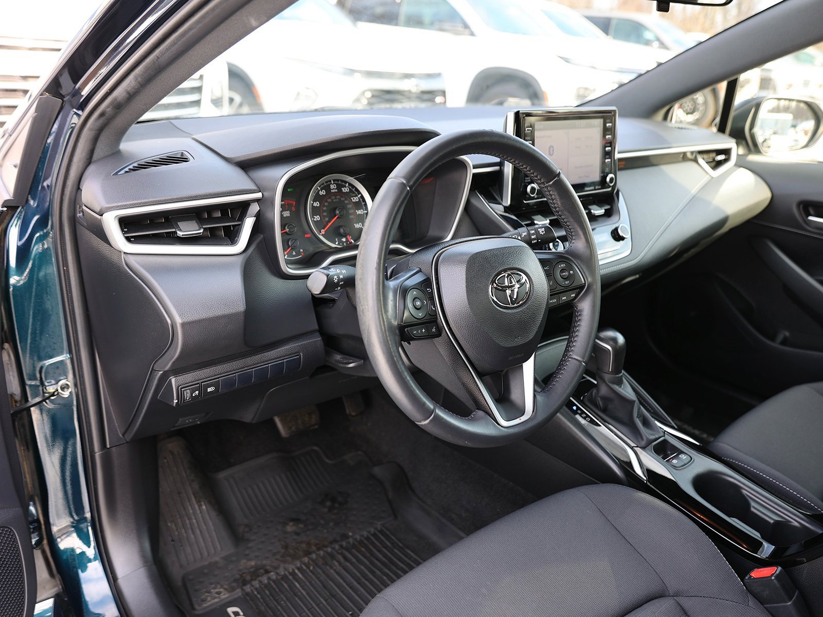 Used 2020 Toyota Corolla SE w/ SE Preferred Package image 15