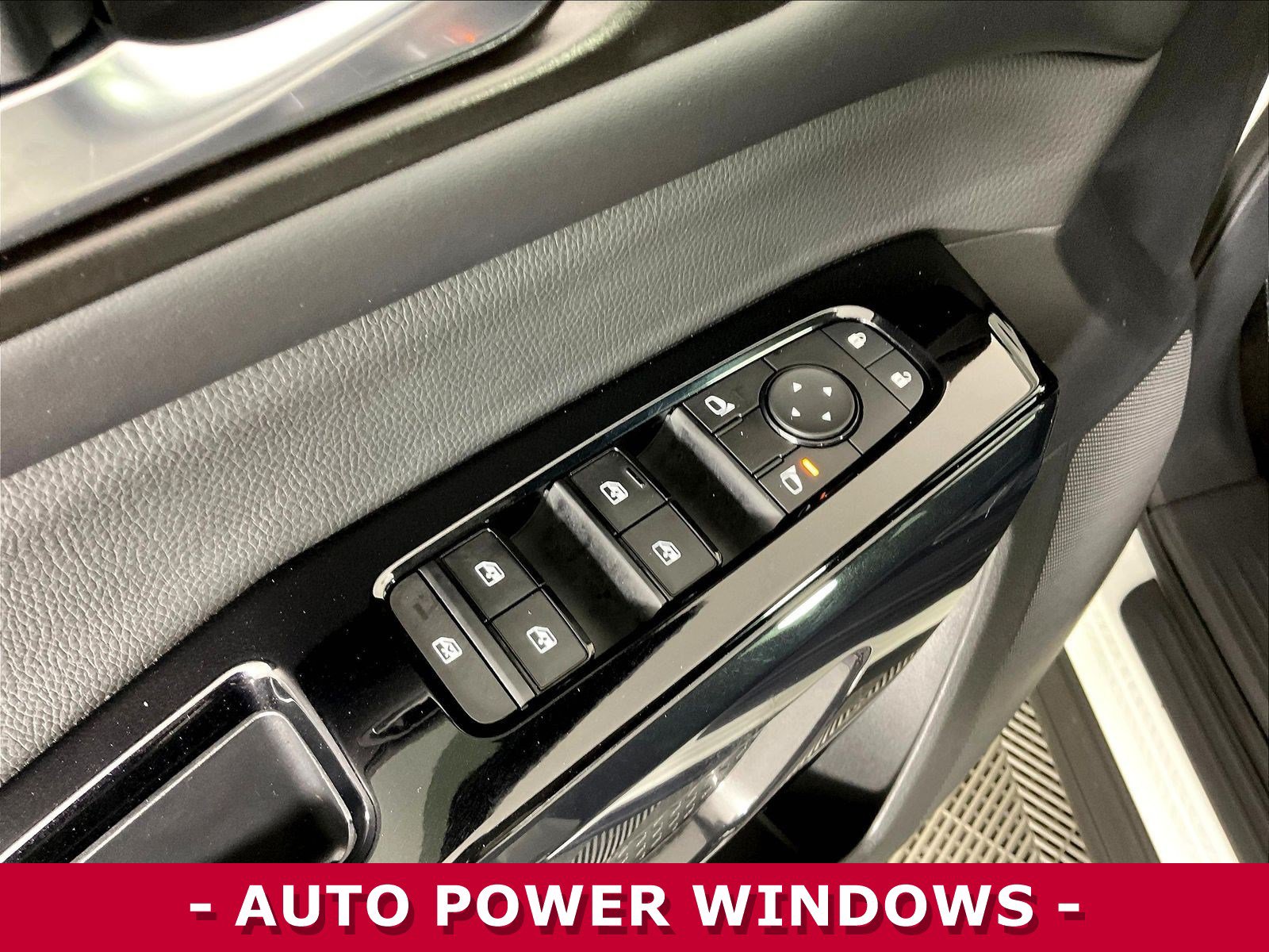Certified 2022 Nissan Pathfinder SV AWD/4WD image 38