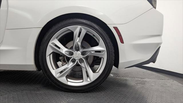 Used 2021 Chevrolet Camaro LT w/ RS Package image 33