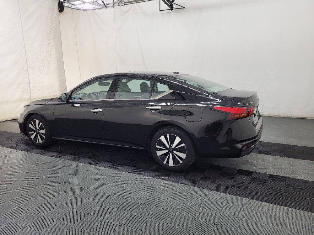 Used 2020 Nissan Altima 2.5 SV FWD image 3
