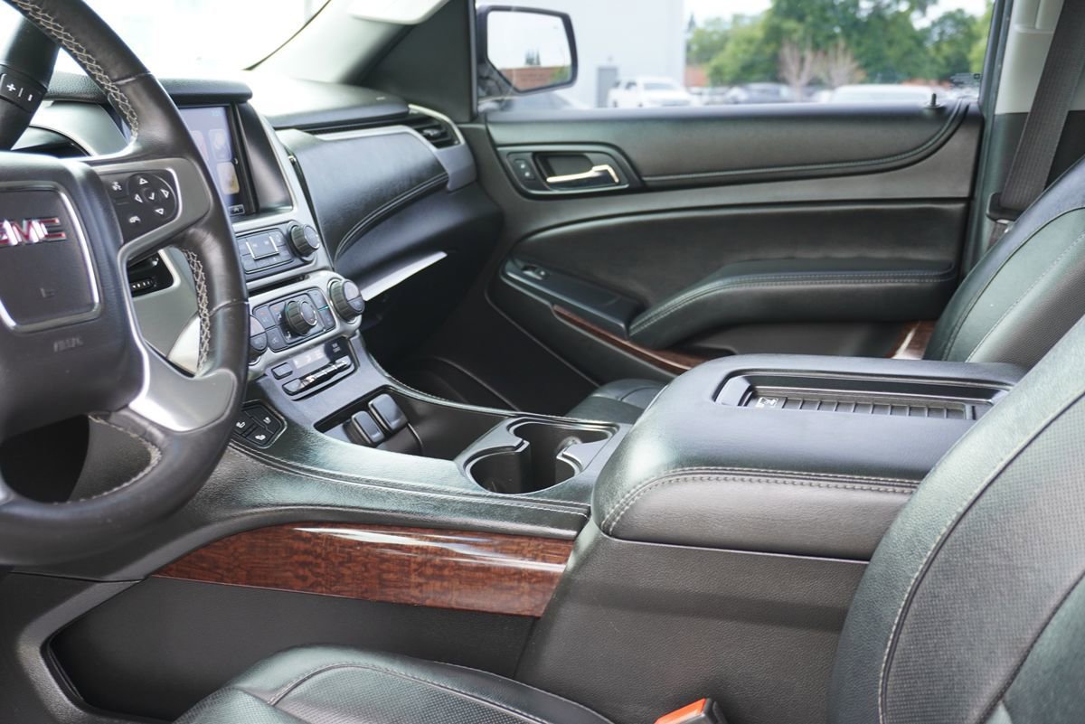 Used 2017 GMC Yukon XL SLT w/ Open Road Package image 35