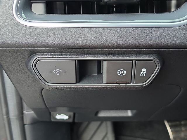 Used 2026 Kia K4 GT-Line Turbo image 38
