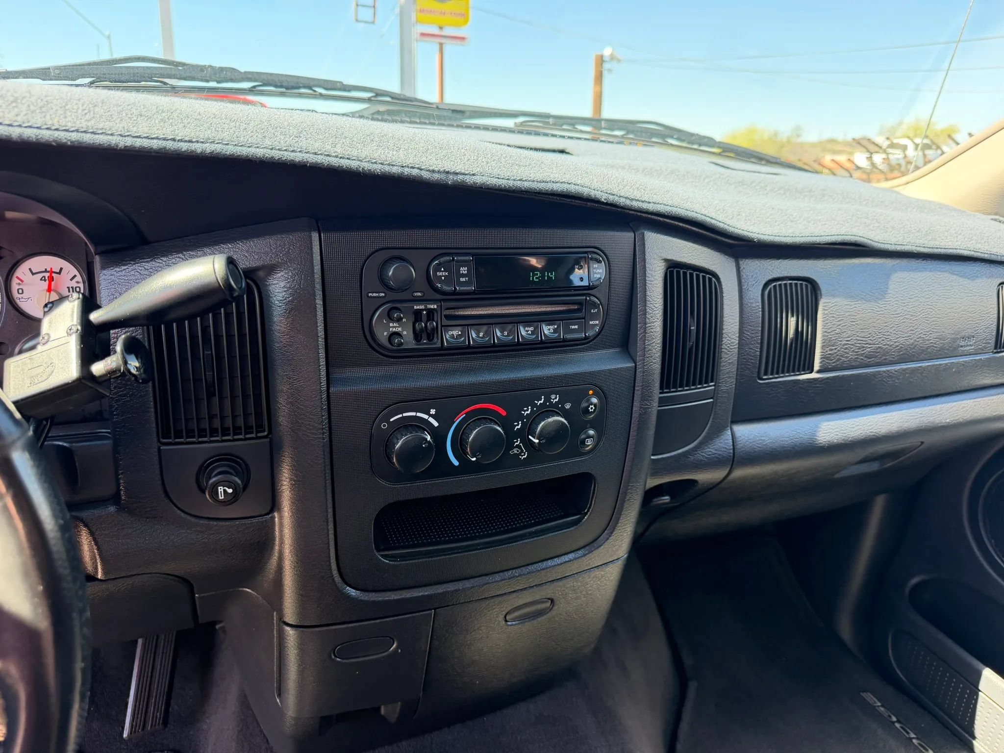 Used 2003 Dodge Ram 2500 Truck ST AWD/4WD image 19
