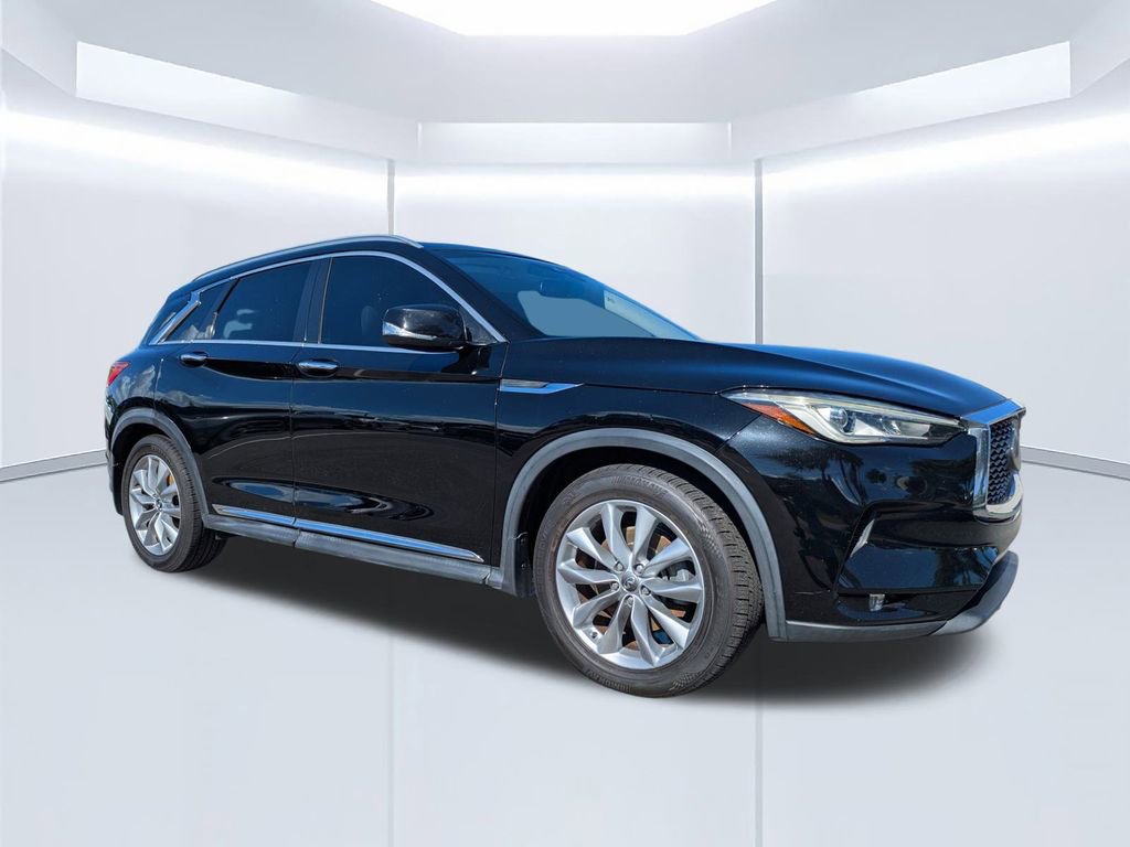 Used 2019 INFINITI QX50 Luxe w/ Navigation Package image 2