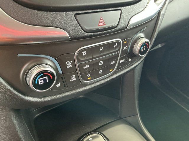 Used 2018 Chevrolet Equinox LT image 24