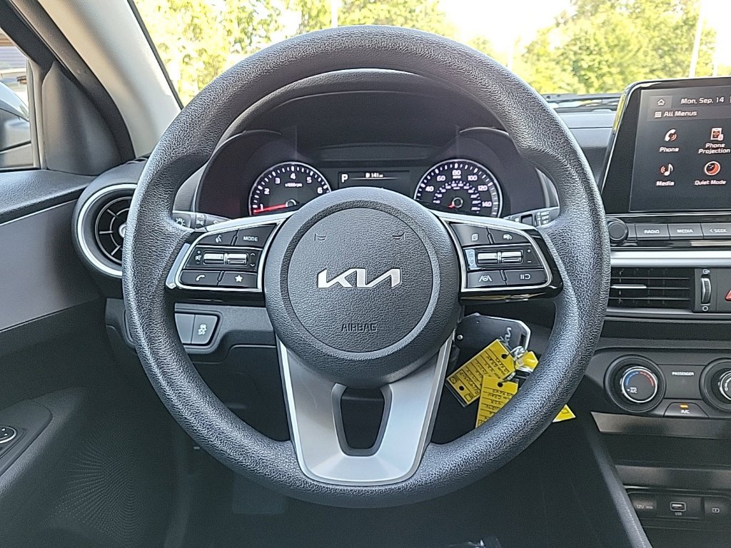 Used 2024 Kia Forte LXS w/ LXS Technology Package FWD image 19