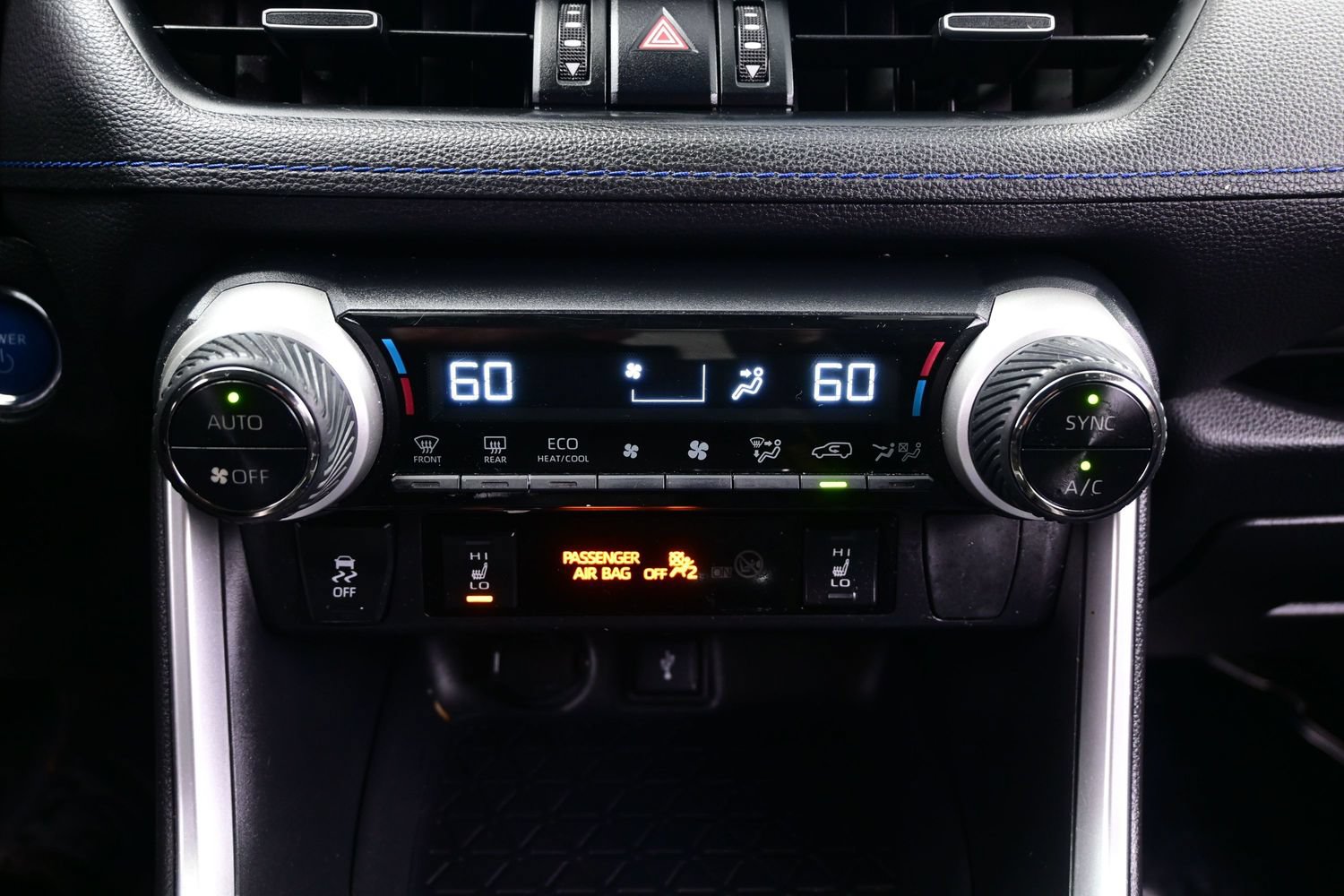 Used 2020 Toyota RAV4 XSE w/ XSE Grade Weather Package AWD/4WD image 21