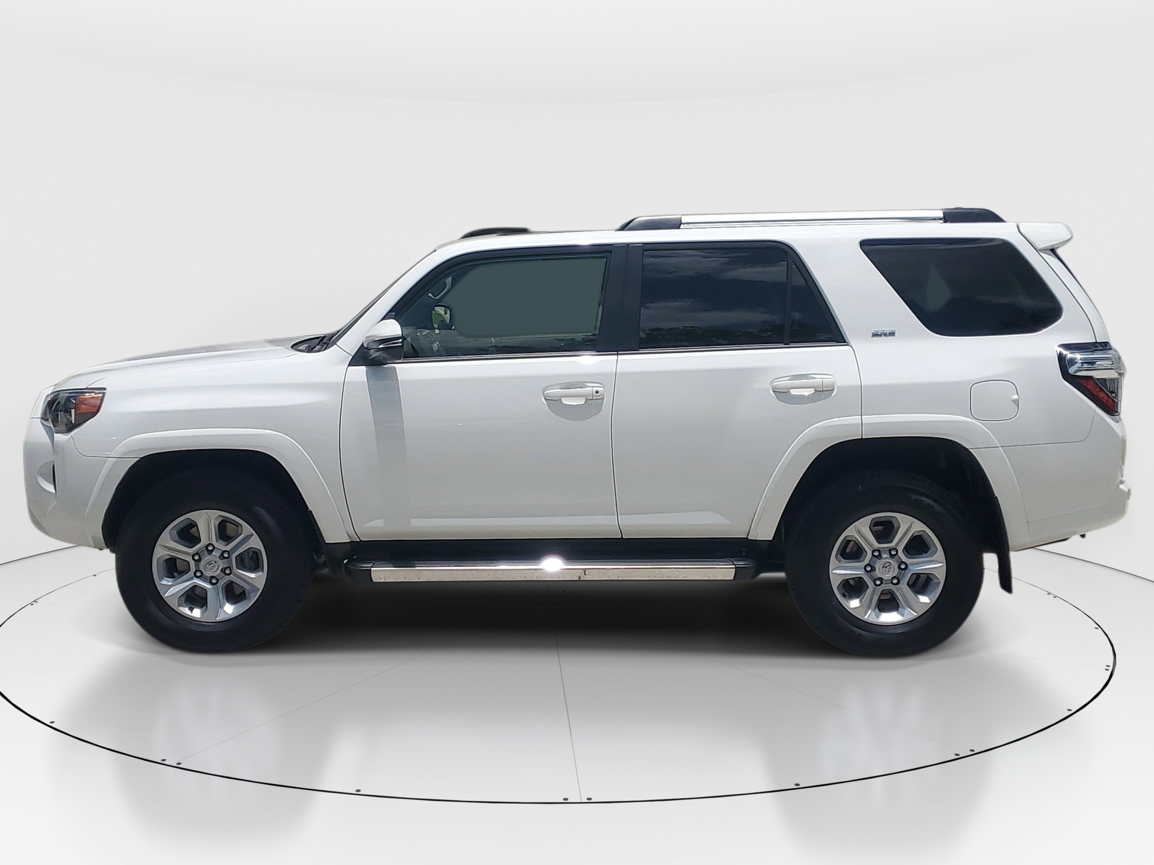 Certified 2024 Toyota 4Runner SR5 Premium w/ Moonroof Package AWD/4WD image 6