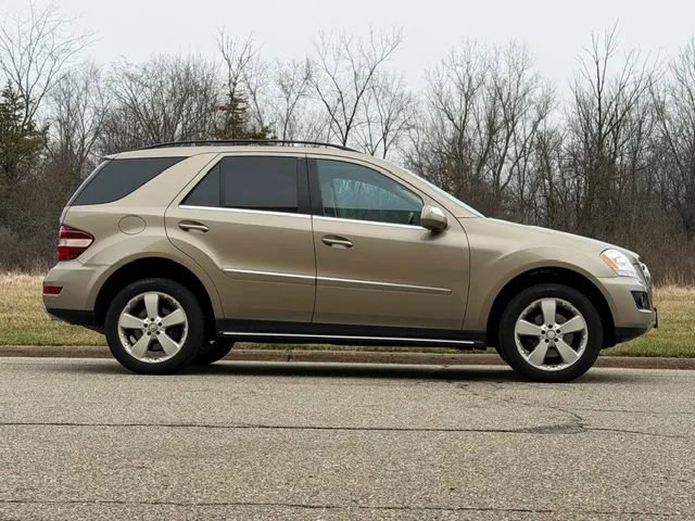 Used 2010 Mercedes-Benz ML 350 4MATIC image 37