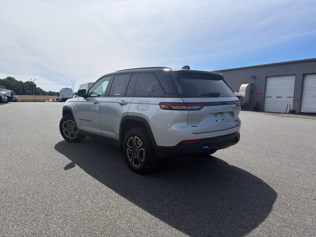 Used 2023 Jeep Grand Cherokee Trailhawk AWD/4WD image 9