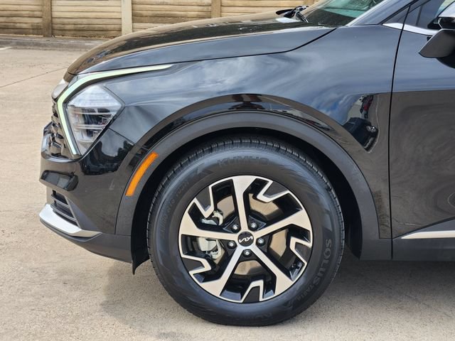 Used 2025 Kia Sportage EX FWD image 15