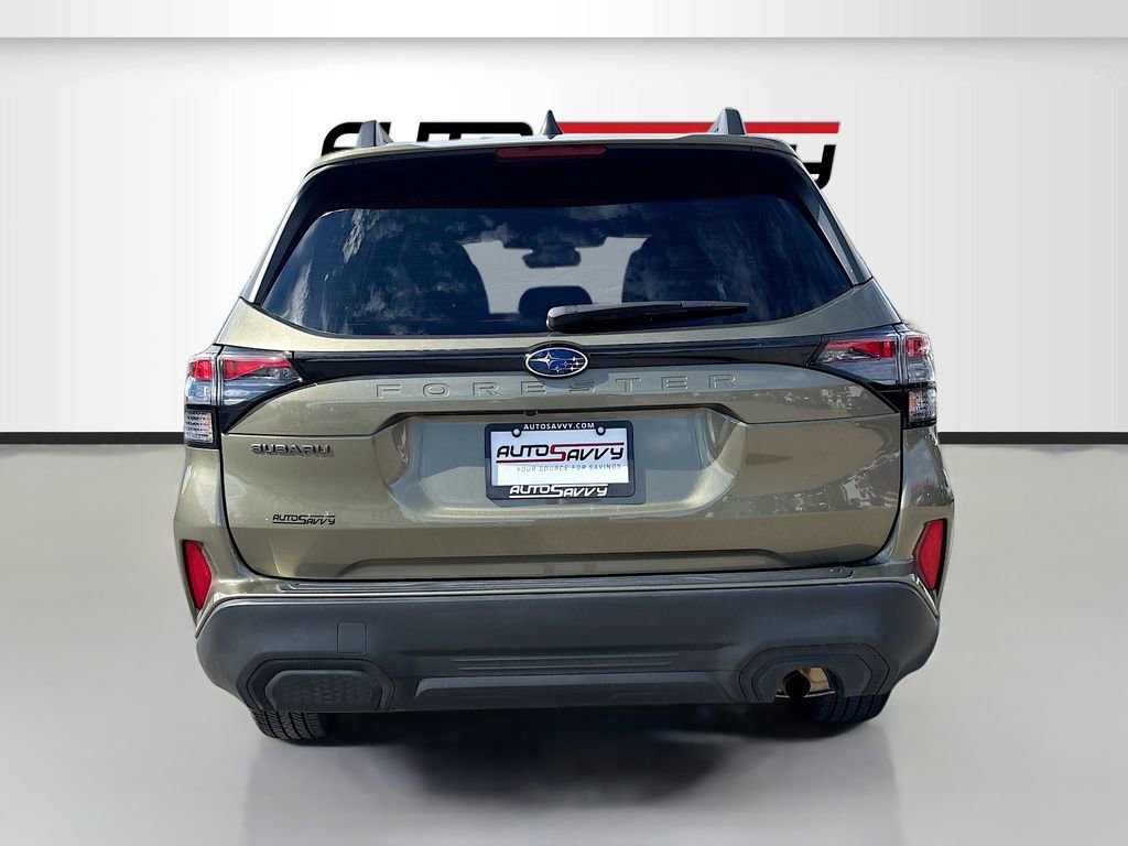Used 2025 Subaru Forester Premium w/ Convenience Package #1 AWD/4WD image 6