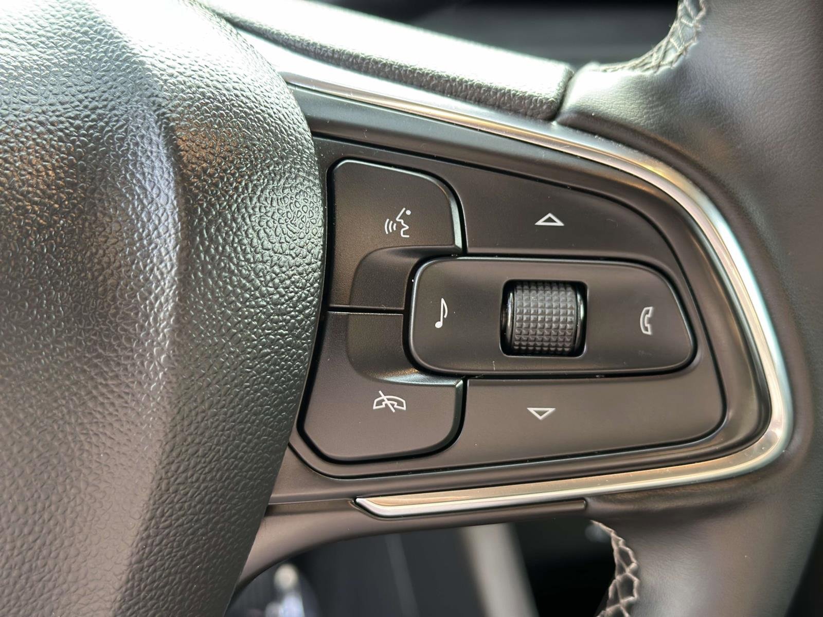 Certified 2024 Buick Encore GX Preferred image 13