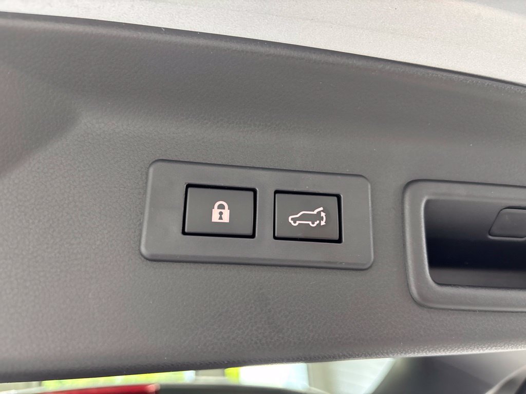 Used 2025 Subaru Forester Premium AWD/4WD image 43
