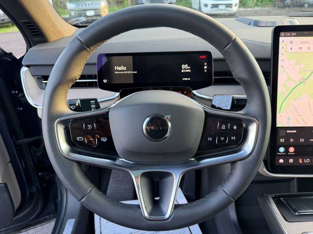Used 2025 Volvo EX90 Ultra AWD/4WD image 13