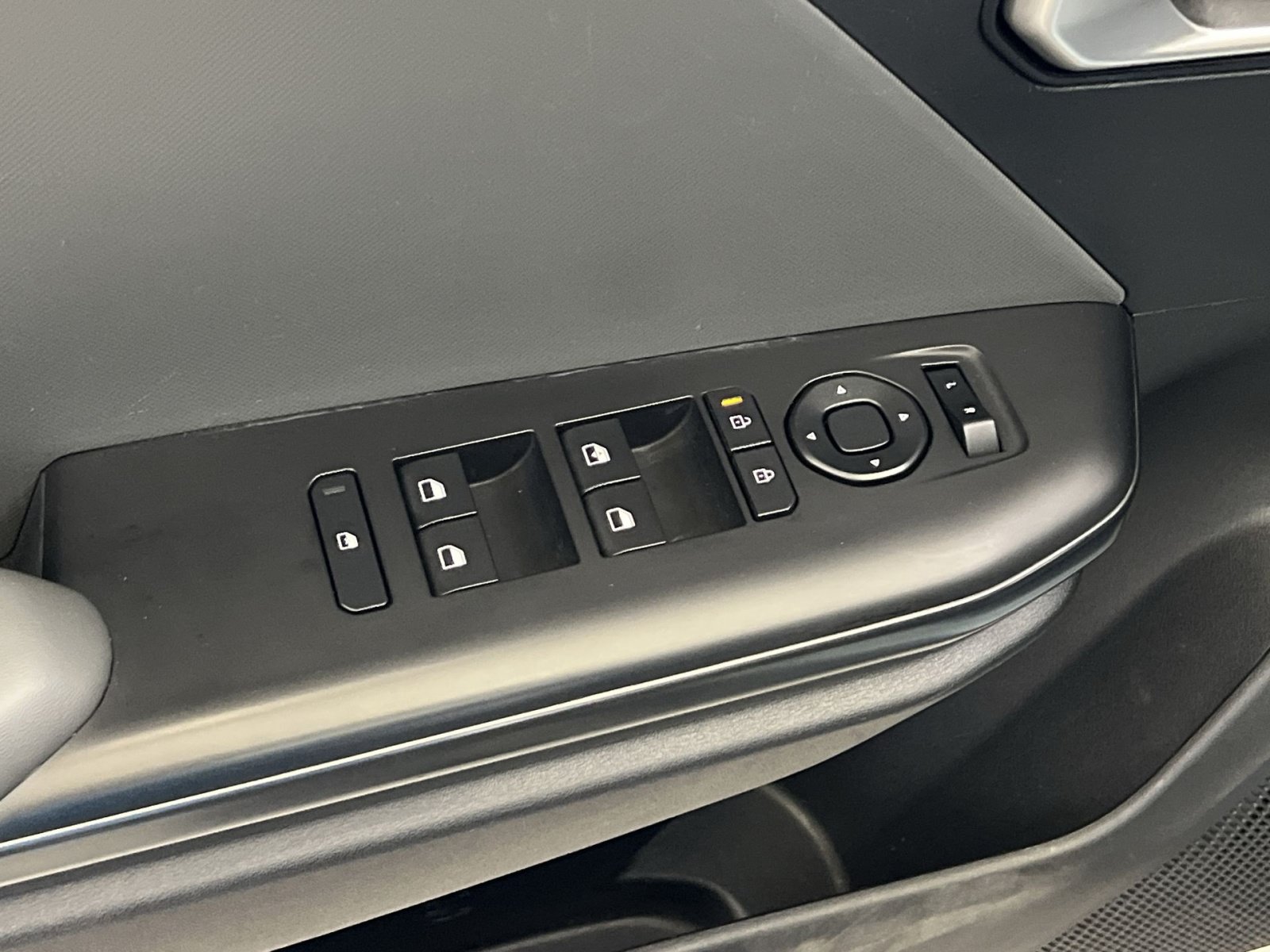 Used 2025 Kia K4 FWD image 14