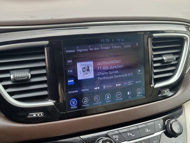 Used 2017 Chrysler Pacifica Touring-L Plus w/ Advanced Safetytec Group image 24