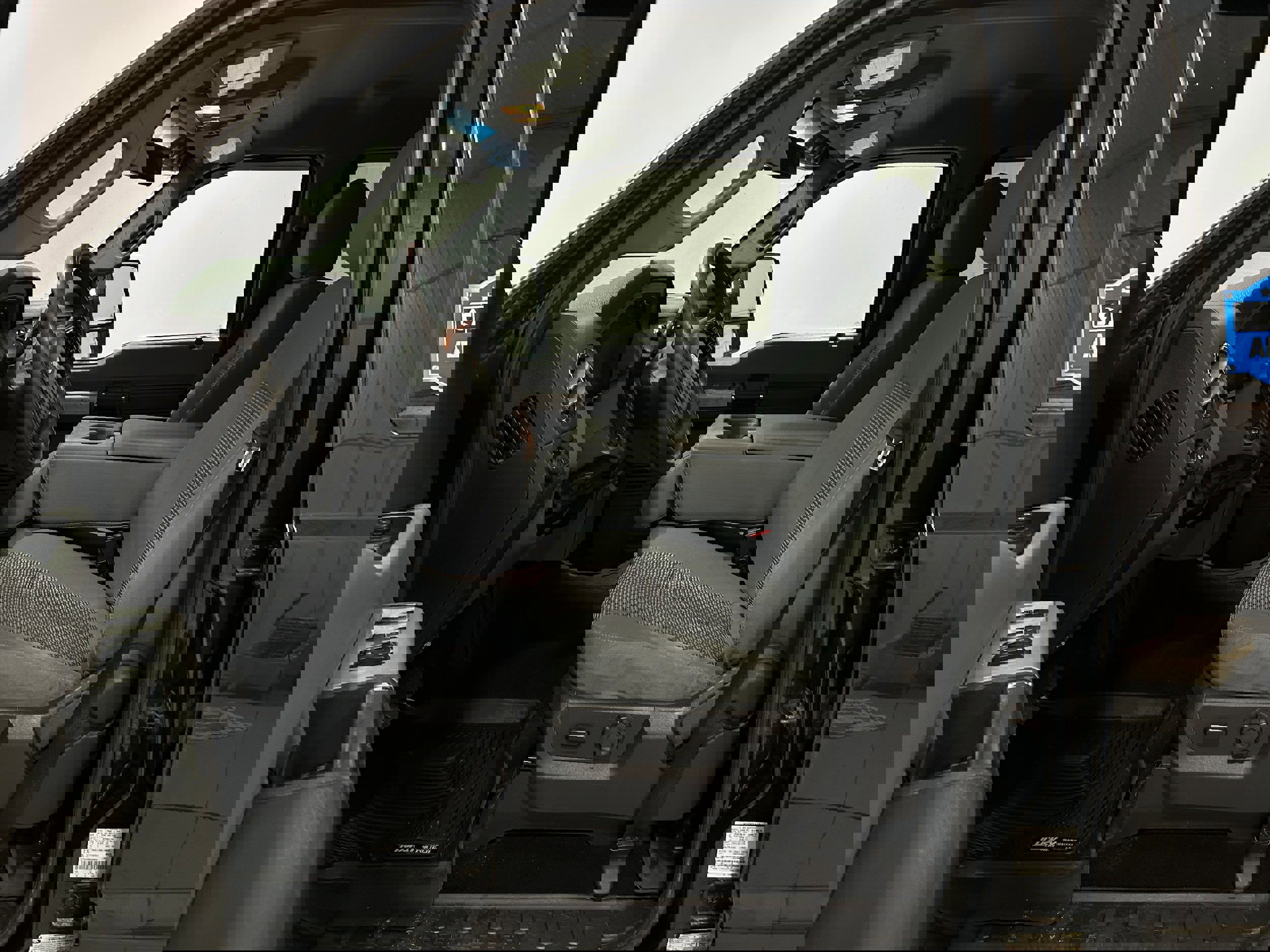 Used 2014 Ford F250 XLT w/ XLT Value Package image 4