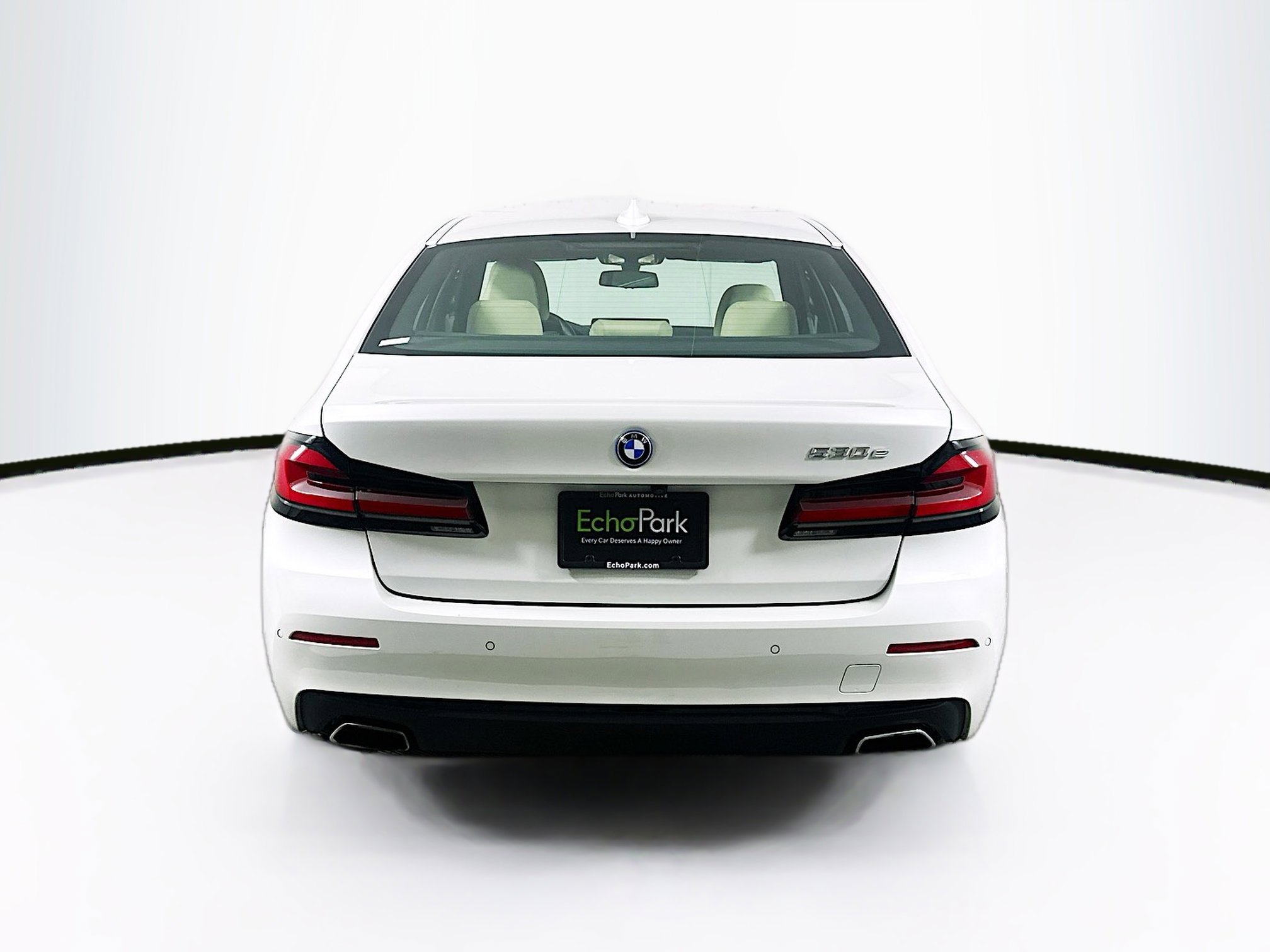 Used 2023 BMW 530e w/ Premium Package RWD image 7