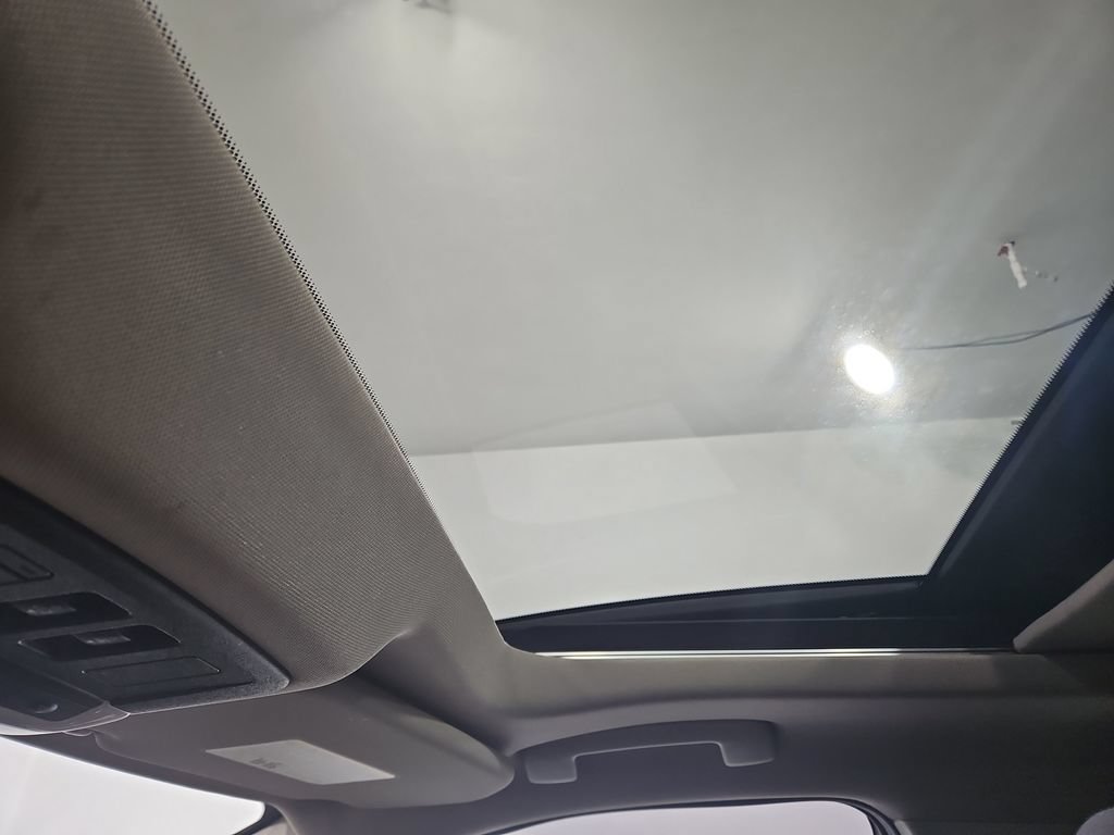 Used 2021 Nissan Rogue Platinum FWD image 22