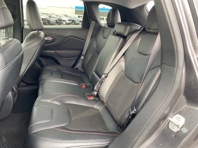 Used 2022 Jeep Cherokee Trailhawk w/ Comfort/Convenience Group image 17