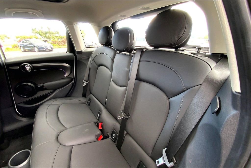 Certified 2024 MINI Cooper S image 27