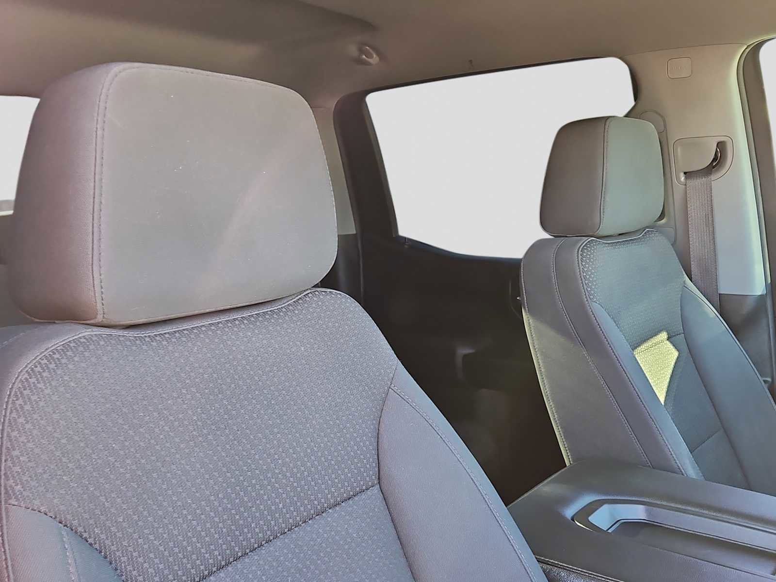 Used 2020 Chevrolet Silverado 1500 Custom w/ Custom Value Package image 18