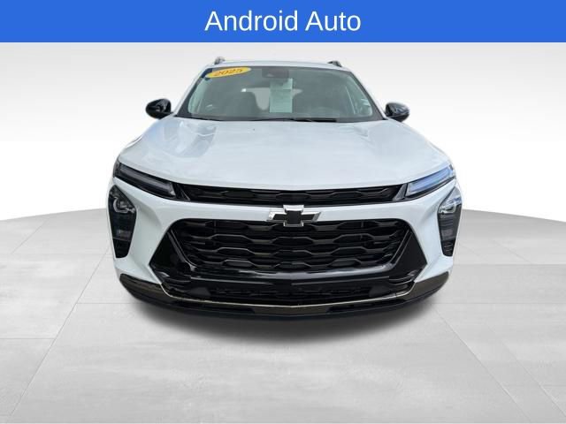 Used 2025 Chevrolet Trax ACTIV FWD image 8