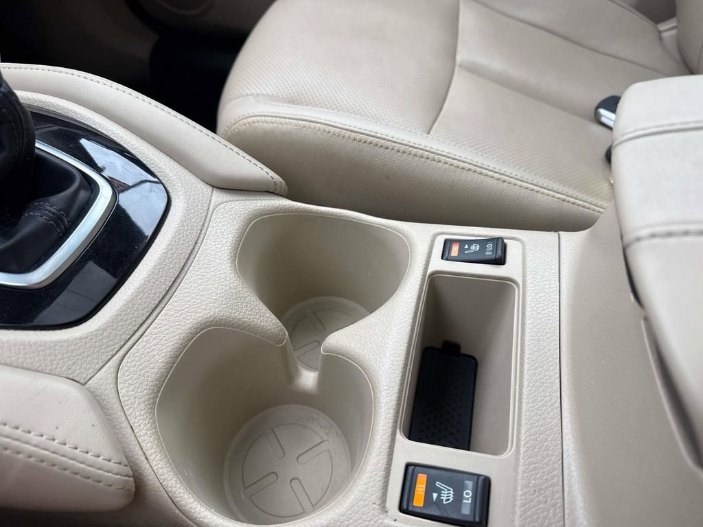 Used 2018 Nissan Rogue SL image 25