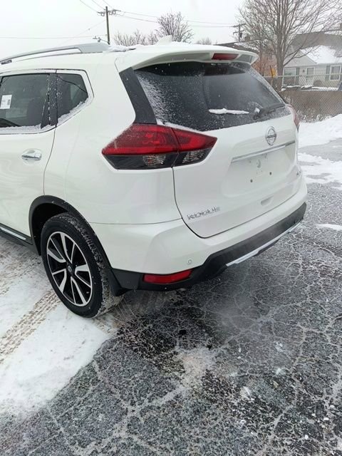 Used 2020 Nissan Rogue SL image 3