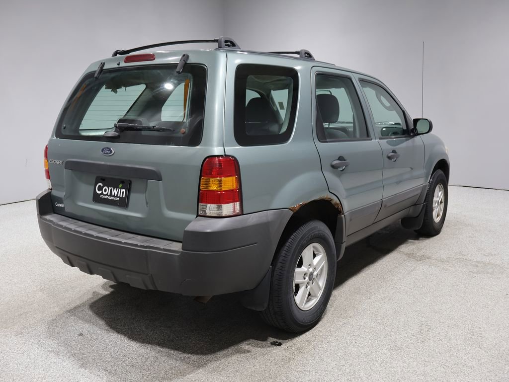 Used 2007 Ford Escape XLS image 8