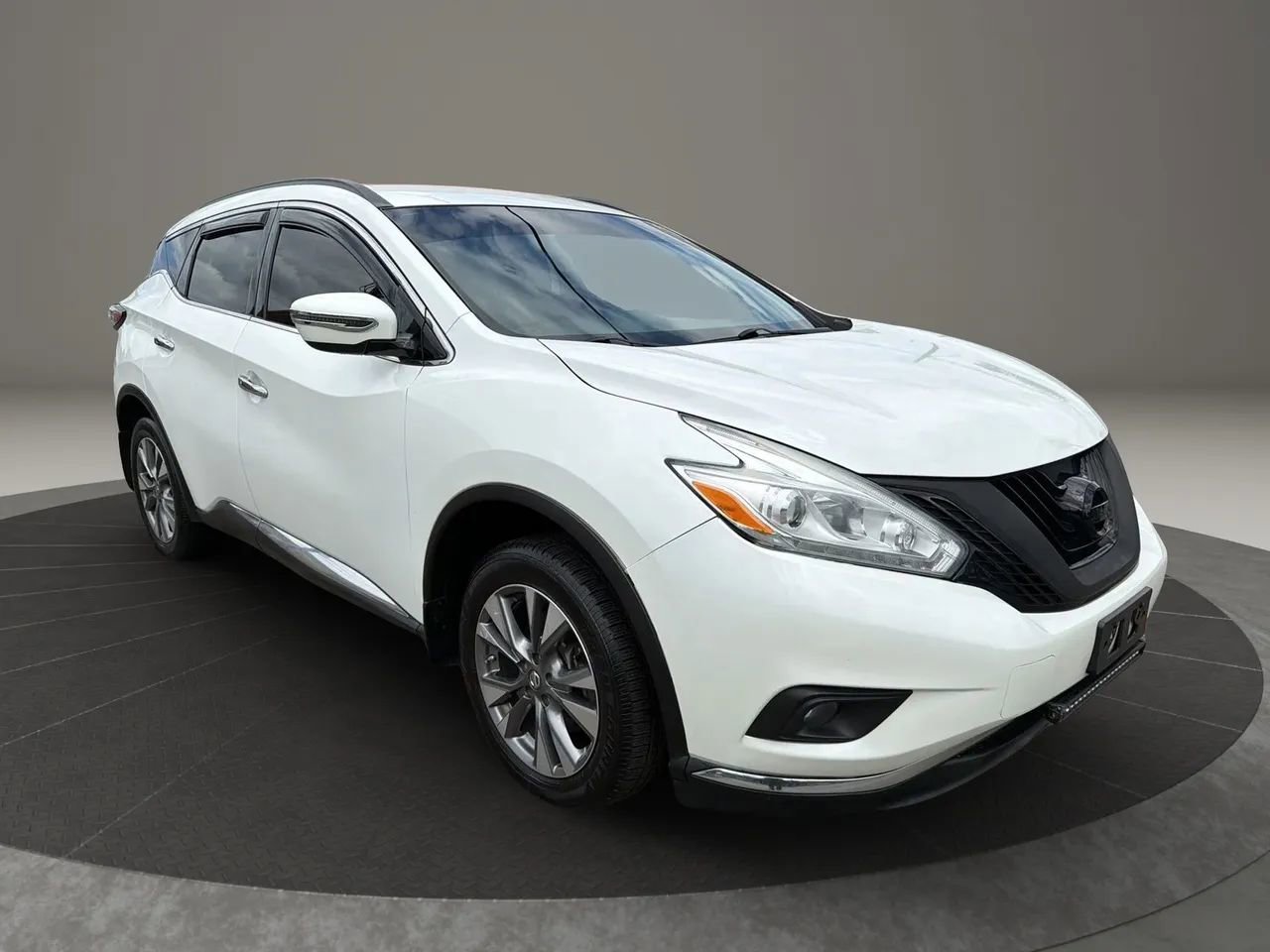 Used 2016 Nissan Murano SV AWD/4WD image 3