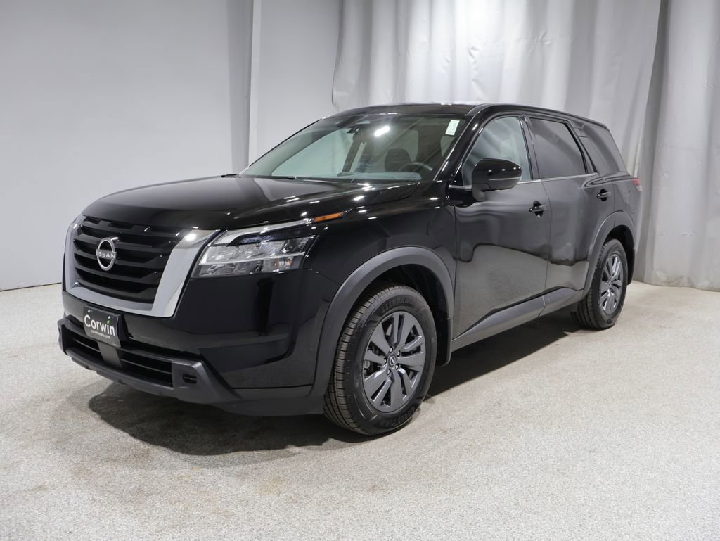 Used 2022 Nissan Pathfinder S AWD/4WD image 5
