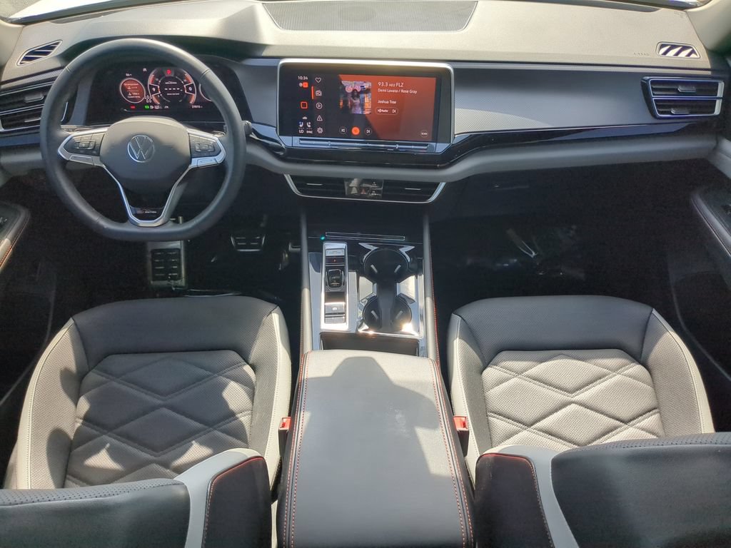 Certified 2024 Volkswagen Atlas Peak Edition SE AWD/4WD image 14