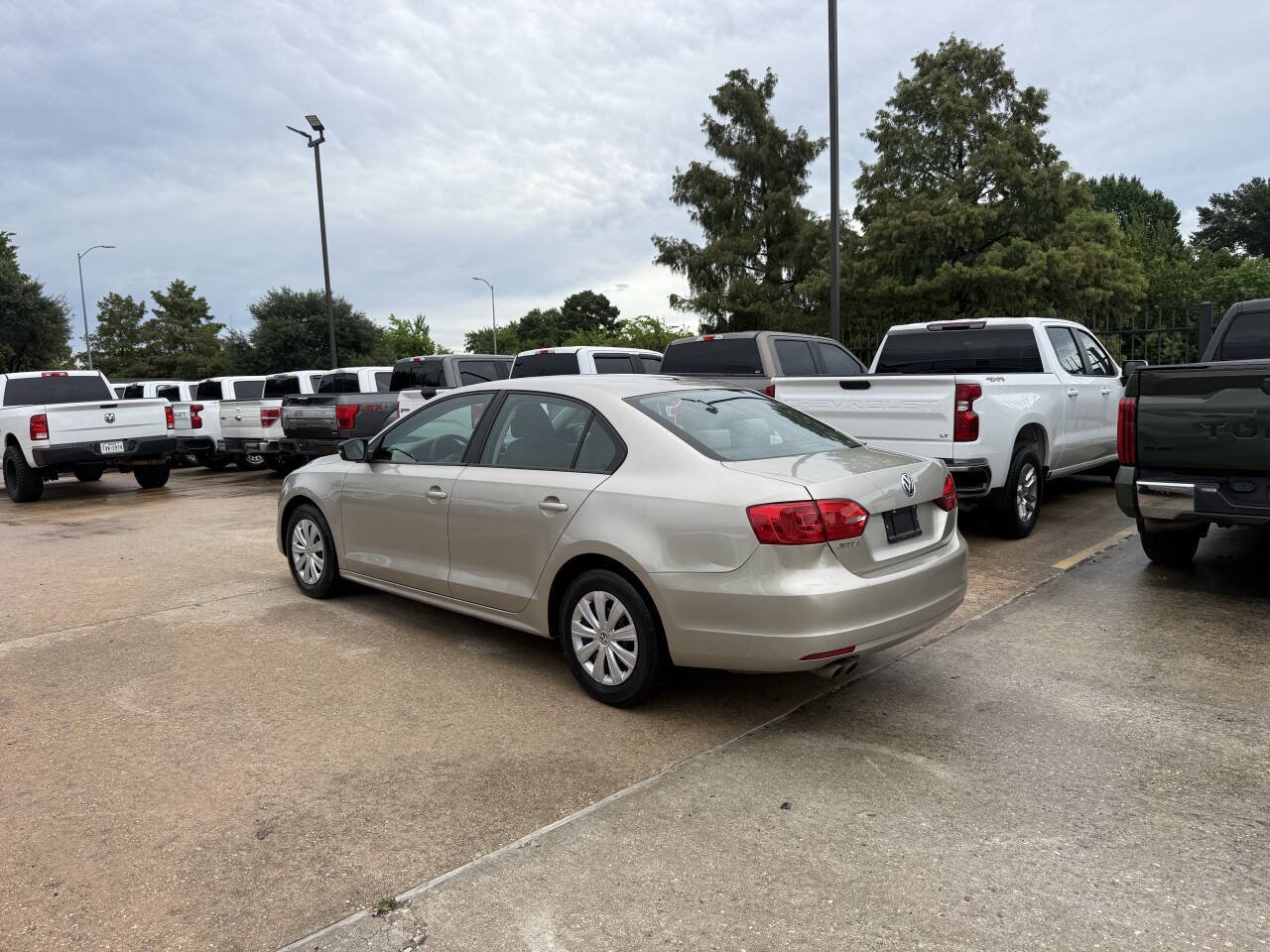Used 2013 Volkswagen Jetta S FWD image 4